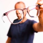 Astigmatismo: qué es, cuáles son sus causas y cómo se trata | Óptica Escalona