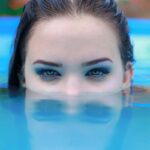 Cómo proteger tus ojos del cloro en las piscinas durante el verano